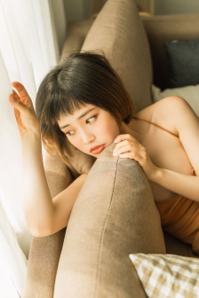 他和她的孤独情事:他